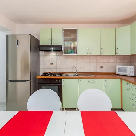 3 Bedroom Lovely In Holiday home *