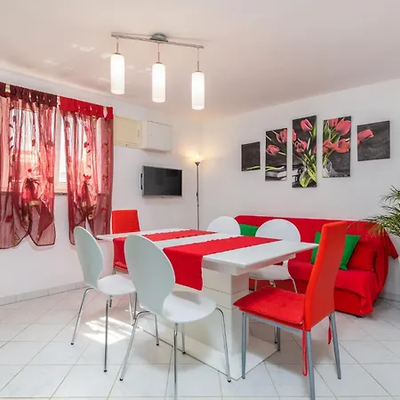 3 Bedroom Lovely In *