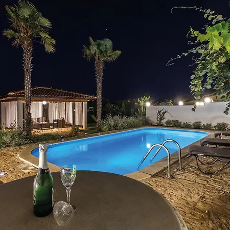 Iix Feriehus Kaštelir