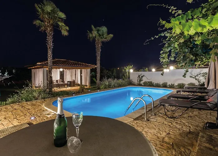 Iix 펜션 Kaštelir